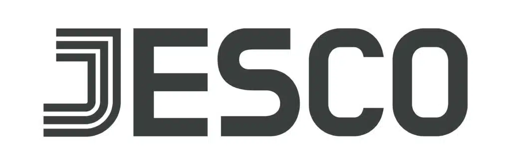 ABC-Maskin tilbyr manuelle og CNC-dreiebenker fra Jesco og Jessey, kjent for presisjon, driftssikkerhet og konkurransedyktige priser, med solid erfaring og over 140 leverte maskiner i Norge til industrien.