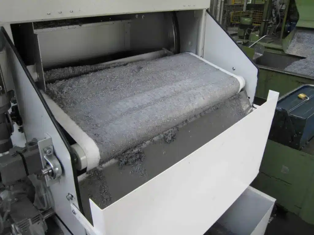 Zyklomat filter og Well Tech oljeskimmer gir effektiv rensing av kjølevæske, færre driftsstopp og lengre maskinlevetid. Optimal filtrering for stabil produksjon og lavere vedlikehold hos ABC Maskin.